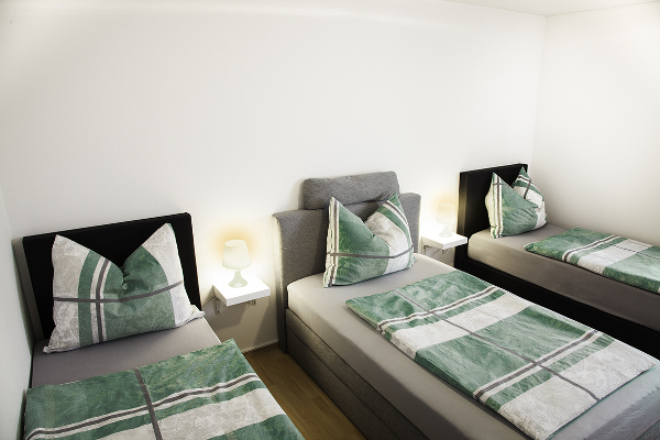 3 Bett Zimmer